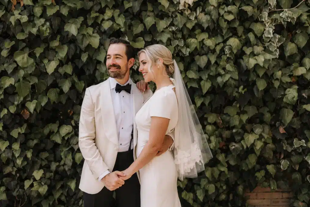 wedding couple in la pescaia in maremma, Tuscany destination wedding